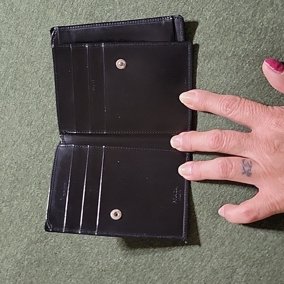 Prada Wallet - Picture 11 of 15